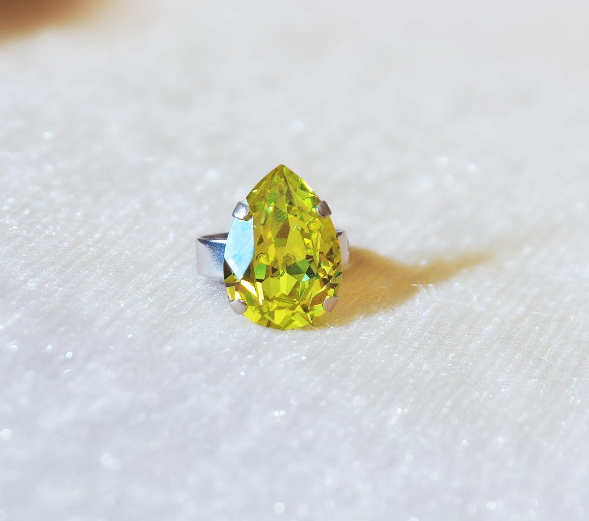 Crystal pear stone ring,citrus green