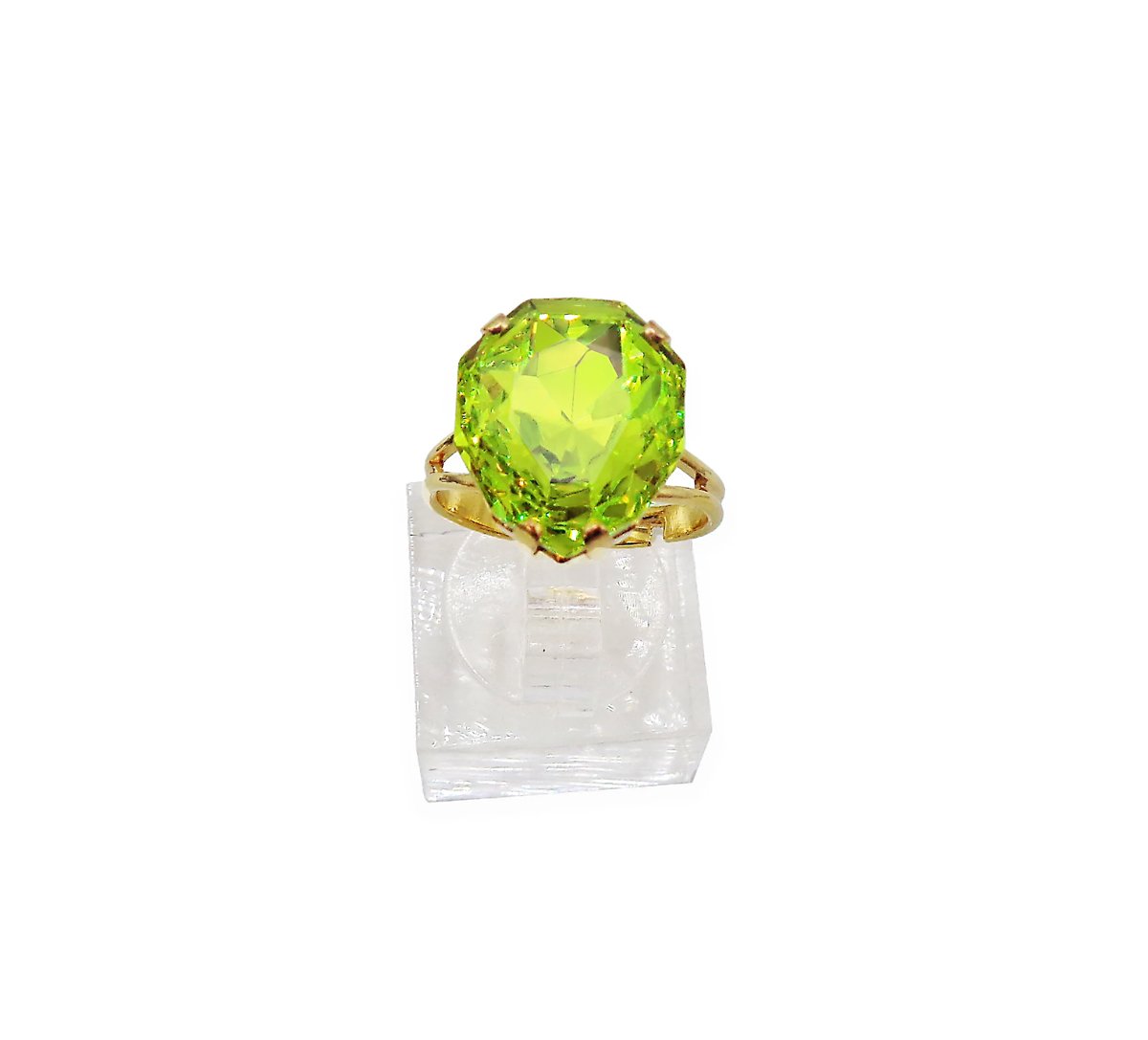 Crystal majestic stone ring,citrus green