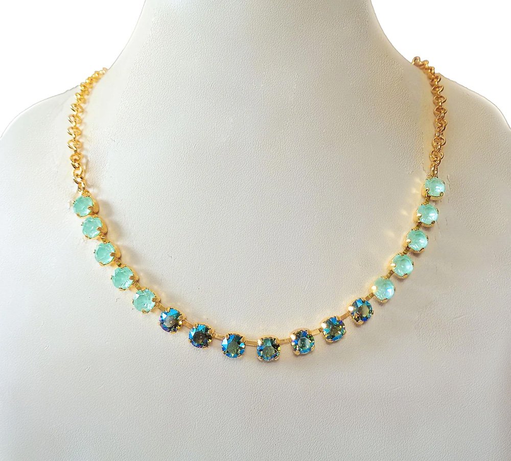 Crystal chain necklace, mint,erinite shimmer,gold